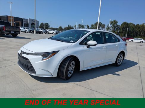 Certified 2023 Toyota Corolla LE image 3