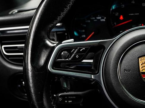Used 2019 Porsche Macan image 29