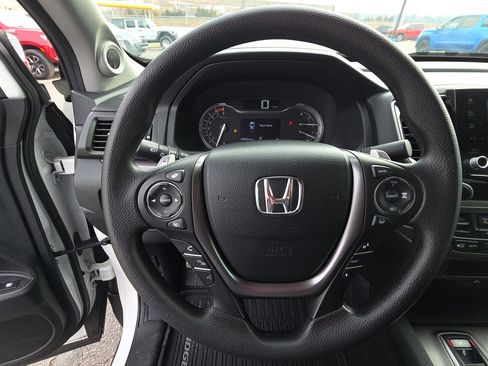 Used 2023 Honda Ridgeline Sport image 18