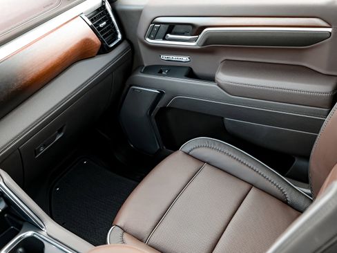 New 2026 GMC Sierra 1500 Denali w/ Denali Reserve Package image 35