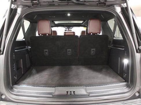 Used 2022 Ford Expedition Max Limited image 15