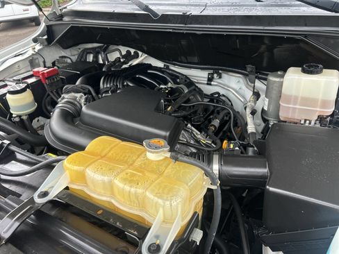 Used 2020 Nissan NV 2500 SV w/ Navigation Package image 16