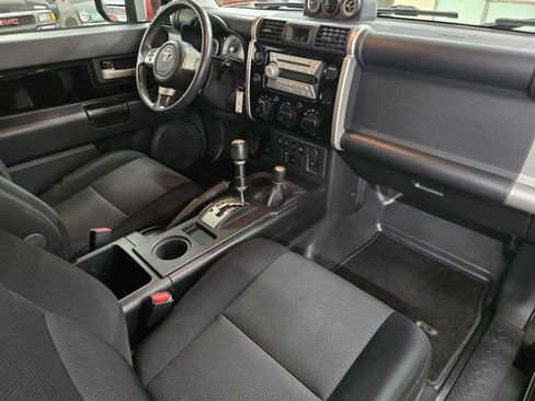 Used 2010 Toyota FJ Cruiser 4WD image 5