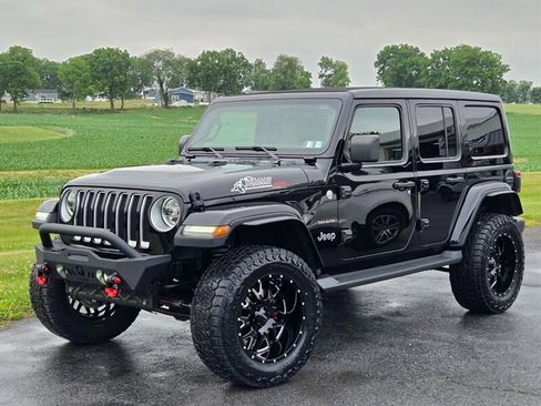Used 2021 Jeep Wrangler Unlimited Sahara AWD/4WD image 2