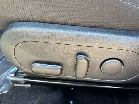 Used 2025 Hyundai Kona SEL FWD image 21