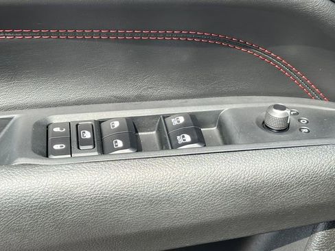 Used 2024 Jeep Compass Trailhawk w/ Trailhawk Elite Group AWD/4WD image 19