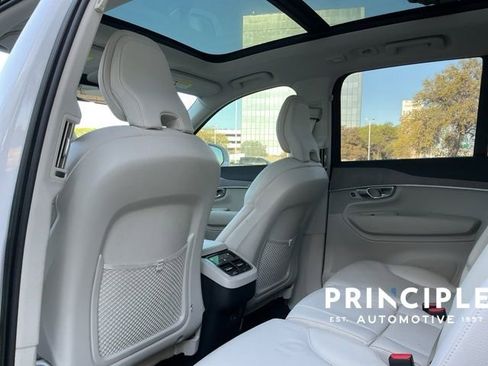Used 2023 Volvo XC90 B5 Plus w/ Protection Package Premier image 30