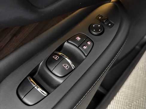Used 2019 Nissan Murano Platinum FWD image 23