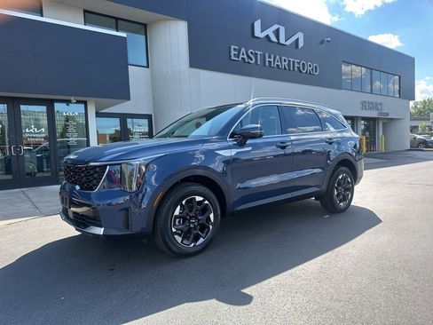 New 2026 Kia Sorento S w/ S Panoramic Sunroof Package image 1
