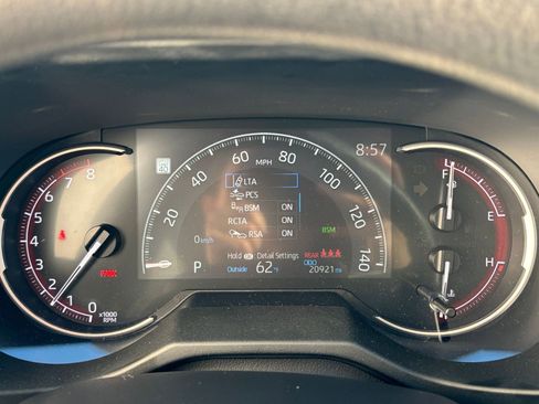 Used 2025 Toyota RAV4 XLE image 40