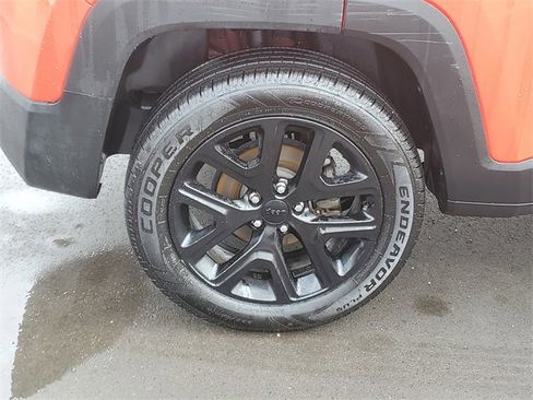 Used 2018 Jeep Renegade Altitude image 5