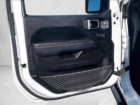 Used 2019 Jeep Wrangler Unlimited Rubicon AWD/4WD image 17
