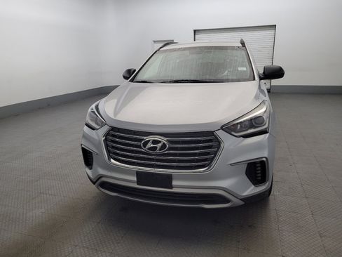 Used 2018 Hyundai Santa Fe SE image 15