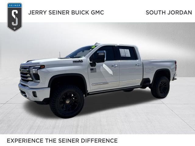 Used 2024 Chevrolet Silverado 3500 High Country w/ Technology Package AWD/4WD image 1