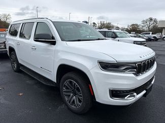 Used 2023 Jeep Wagoneer L Series II video 2