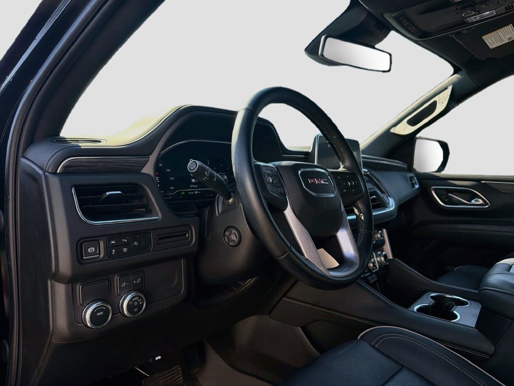 Used 2024 GMC Yukon SLT w/ SLT Luxury Package RWD image 9