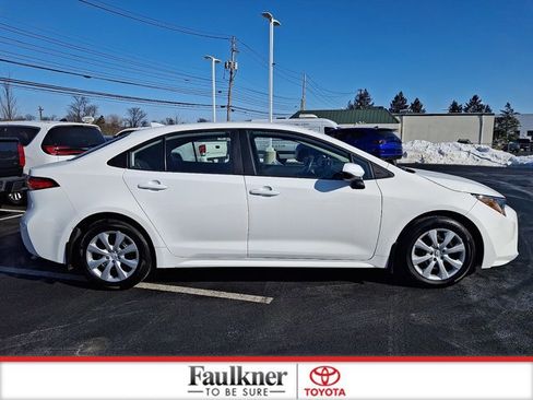 Certified 2024 Toyota Corolla LE image 7