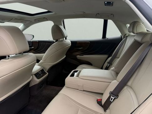 Used 2018 Lexus LS 500 AWD w/ Accessory Package (Z1) image 13