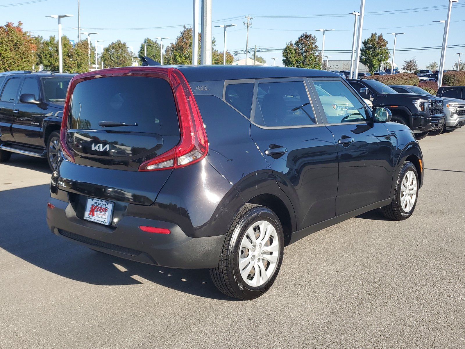 Used 2022 Kia Soul LX FWD image 4