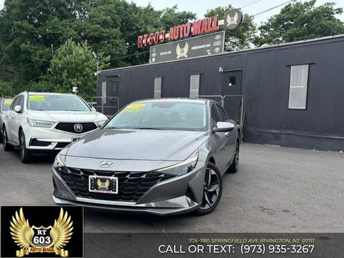 Used 2021 Hyundai Elantra Limited FWD image 1