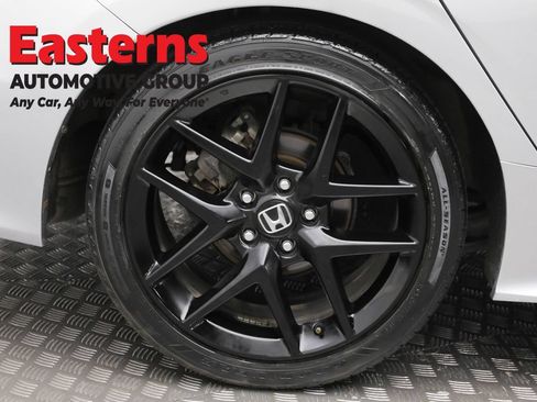 Used 2024 Honda Civic Sport image 29