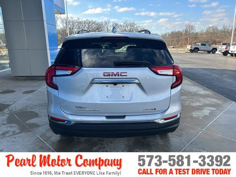 Certified 2022 GMC Terrain AT4 w/ Tech Package image 5