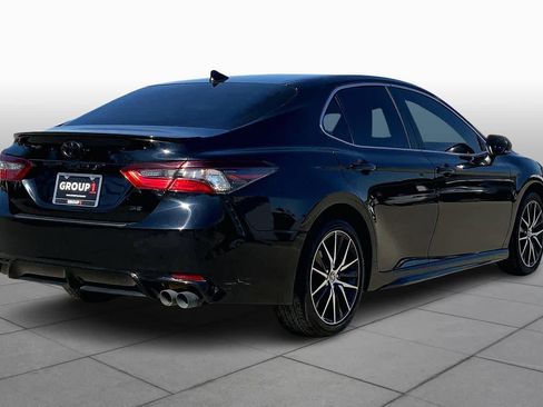 Used 2024 Toyota Camry SE image 13