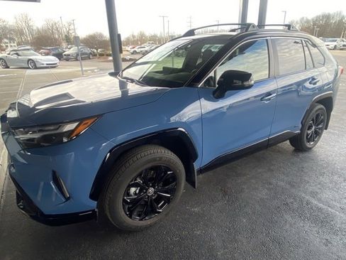 Used 2025 Toyota RAV4 XSE w/ Weather Package image 6