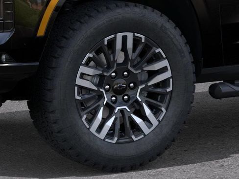 New 2026 Chevrolet Tahoe Z71 w/ Z71 Off-Road Package AWD/4WD image 9