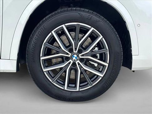 Used 2025 BMW X1 xDrive28i image 21