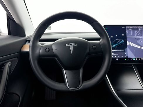 Used 2019 Tesla Model 3 Mid Range RWD image 35
