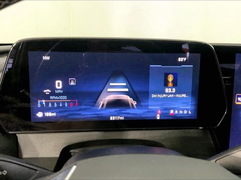 Used 2026 Chevrolet Traverse LT w/ Driver Confidence Package FWD image 20