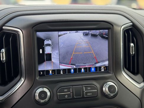 Used 2022 GMC Sierra 2500 AT4 w/ AT4 Premium Plus Package image 19