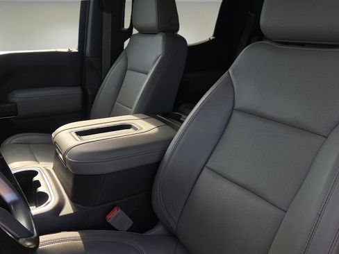 Used 2019 GMC Sierra 1500 SLT image 32