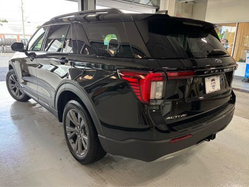 New 2026 Ford Explorer Active w/ Active Comfort Package AWD/4WD image 5