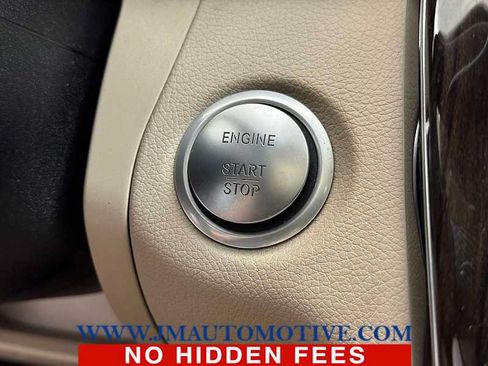 Used 2017 Mercedes-Benz C 300 4MATIC Sedan image 44