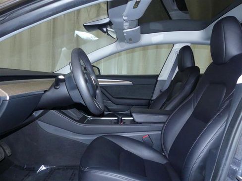 Used 2023 Tesla Model 3 Standard Range RWD image 17