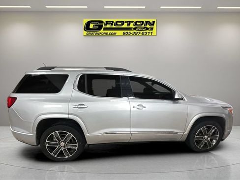 Used 2019 GMC Acadia Denali w/ Technology Package AWD/4WD image 6