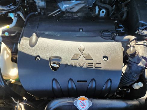 Used 2018 Mitsubishi Outlander Sport LE AWD/4WD image 22