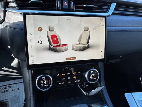 Certified 2023 Jaguar F-PACE S image 26