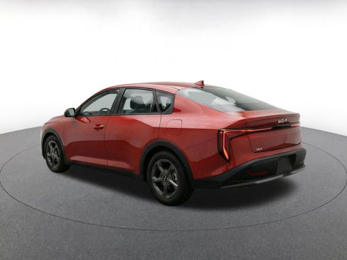 Used 2025 Kia K4 FWD image 7
