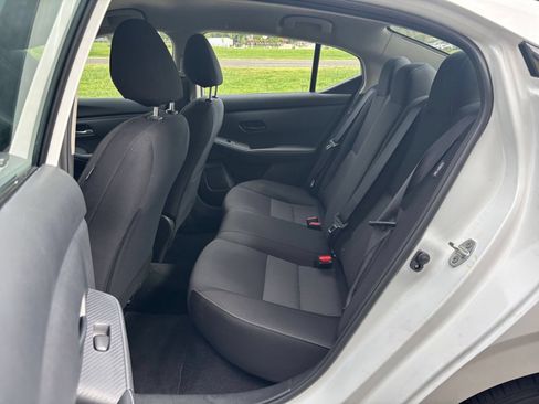 Used 2025 Nissan Sentra SV FWD image 19