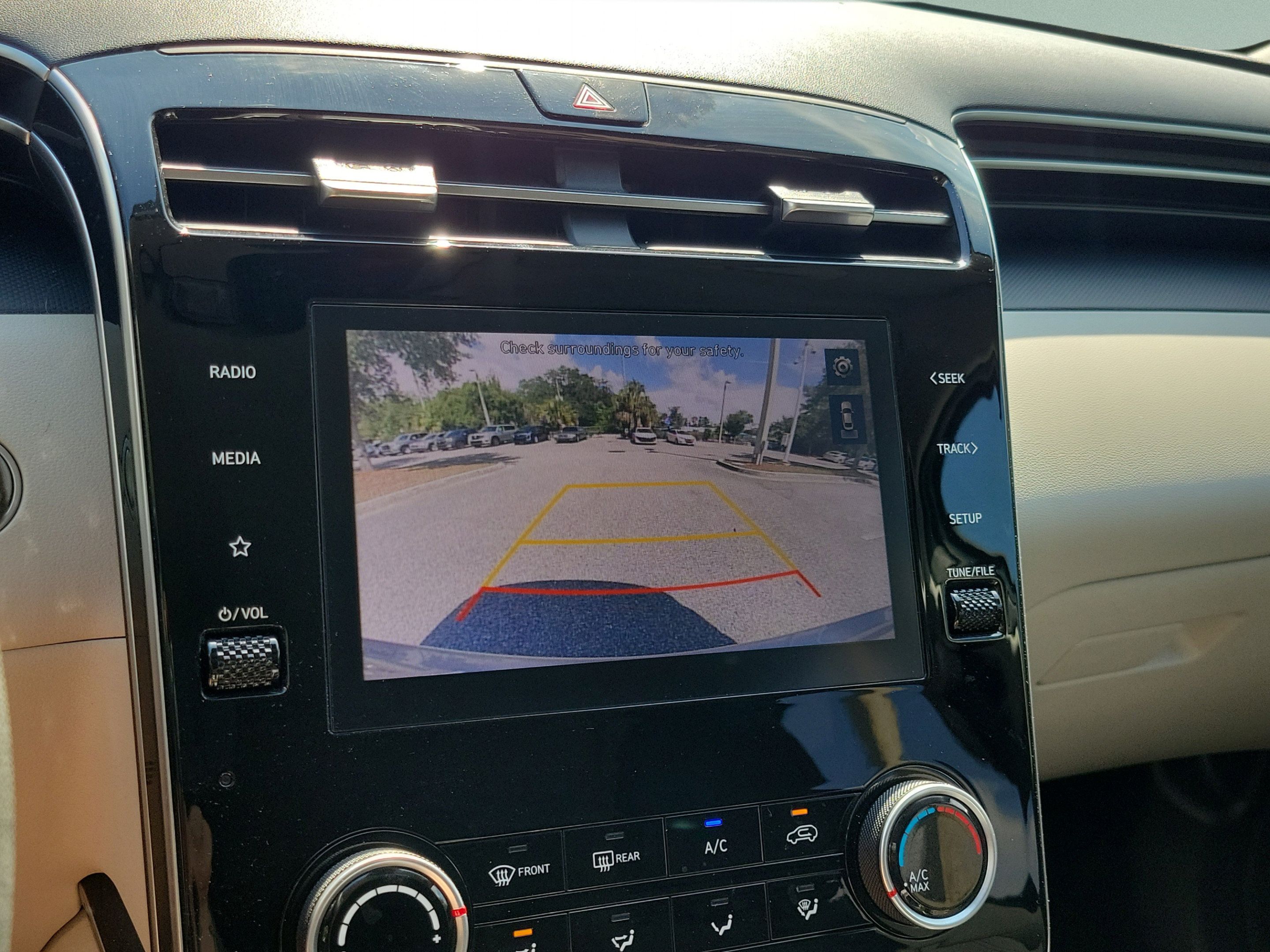 Used 2023 Hyundai Tucson SEL FWD image 25