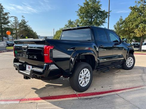 New 2025 Toyota Tacoma SR5 image 5