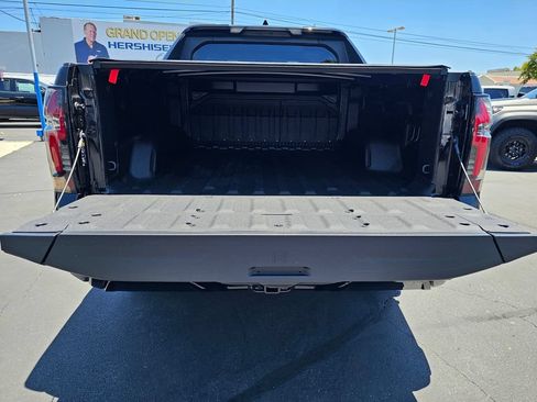 New 2026 Chevrolet Silverado EV 4x4 Crew Cab image 16