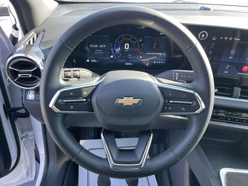 New 2026 Chevrolet Equinox LT w/ LPO, Floor Liner Package image 14