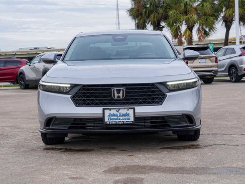 Used 2025 Honda Accord LX image 6