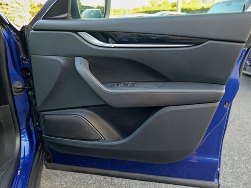 Used 2022 Maserati Levante GT image 32