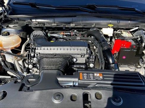 Used 2024 Lincoln Nautilus Reserve w/ Equipment Group 202A image 11