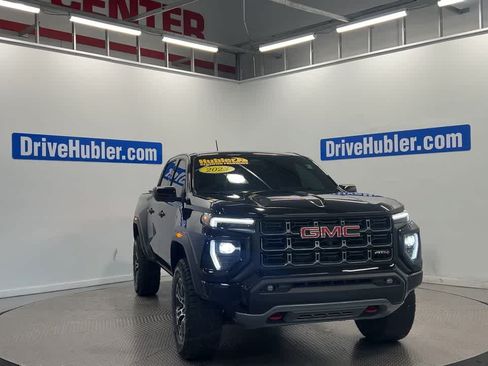 Used 2023 GMC Canyon AT4 w/ AT4 Premium Package AWD/4WD image 5